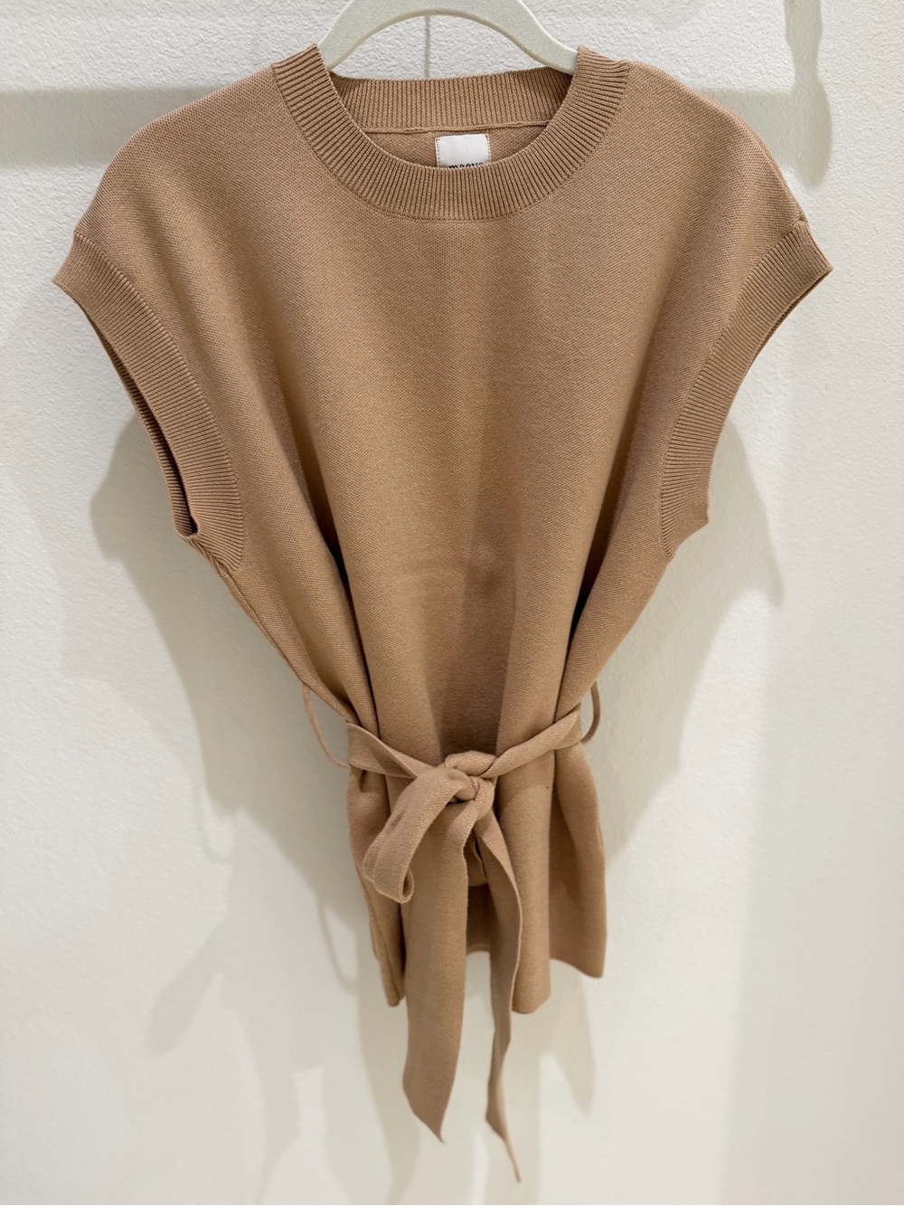 Maeve by Anthropologie Sleeveless Knit Tie-Waist Top in Camel
